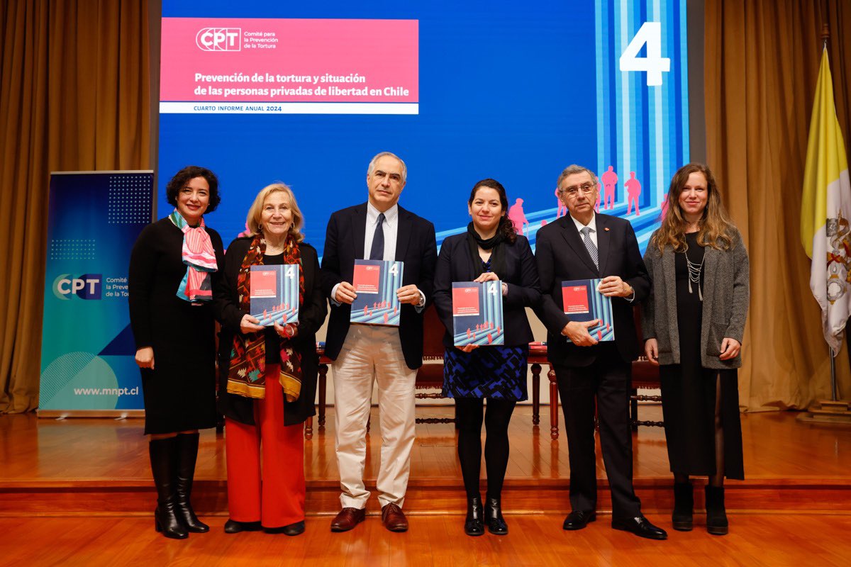mnptChile's tweet image. Gracias a las 170 personas que nos acompañaron en el lanzamiento del IV Informe Anual del CPT Chile. Agradecemos a la UC por recibirnos, a las autoridades, servicios públicos y sociedad civil por su compromiso con la prevención de la tortura en Chile. #CPT #Chile #Prevención mnpt
