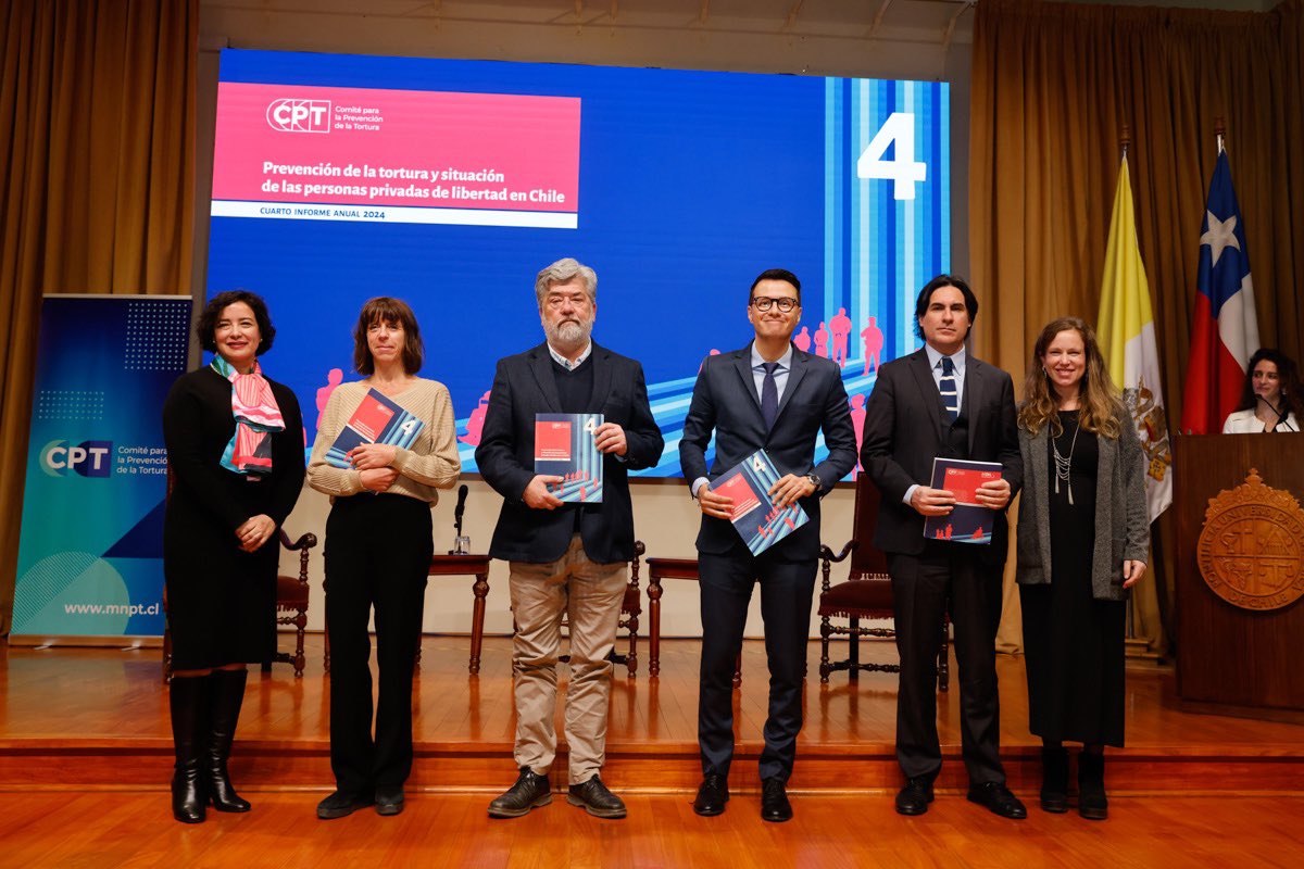 mnptChile's tweet image. Gracias a las 170 personas que nos acompañaron en el lanzamiento del IV Informe Anual del CPT Chile. Agradecemos a la UC por recibirnos, a las autoridades, servicios públicos y sociedad civil por su compromiso con la prevención de la tortura en Chile. #CPT #Chile #Prevención mnpt
