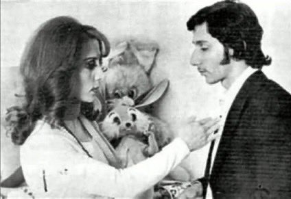 عبدالله مخارش (@makharesh) on Twitter photo وهب الهوى وبكاني الهوى..
لأول مرة ما منكون سوا.. 💔 وهب الهوى وبكاني الهوى..
لأول مرة ما منكون سوا.. 💔