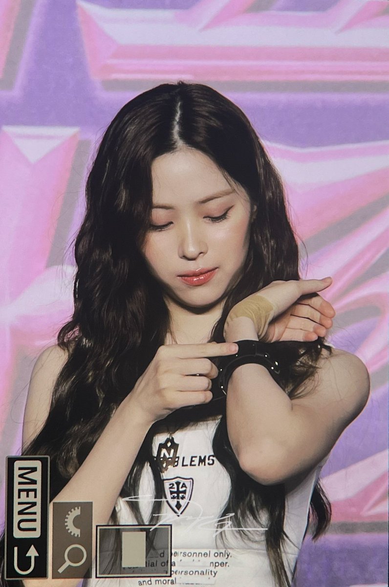 RyujinBR's tweet image. PRÉVIA | 26.07.25 - Ryujin no tapete vermelho do SBS Gayo Daejeon Summer 2025.
#RYUJIN #류진 #ITZY @ITZYofficial
cr. pjg920