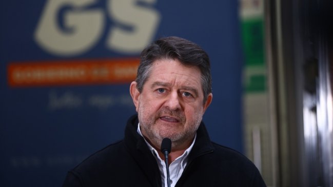 Cooperativa's tweet image. Republicanos y UDI solicitarán este viernes la destitución de Claudio Orrego ante el Tricel #Cooperativa90 tinyurl.com/2xjhu3w2
