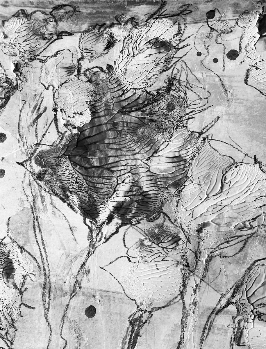 NicholaScrutton's tweet image. Detail wip. Moving between sound & mark making in my work atm, not always intentionally connecting them. Always curious about what emerges. #play #sound #composition #art #soundart #drawing #markmaking #painting #liminal #ephemeral #lines #vibrations #notes #abstract #landscape