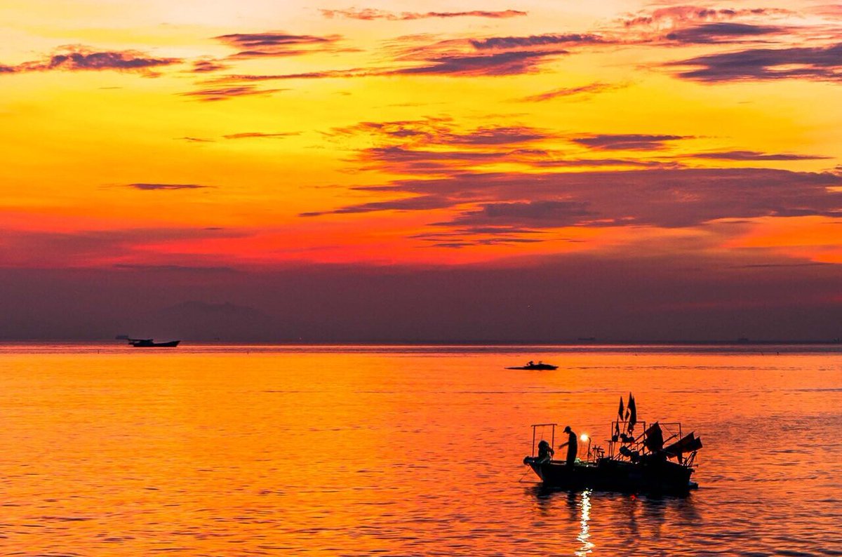 _K_Stiles's tweet image. Record marine heat waves in 2023 covered 96% of oceans, lasted four times longer than average. phys.org/news/2025-07-m… @physorg_com