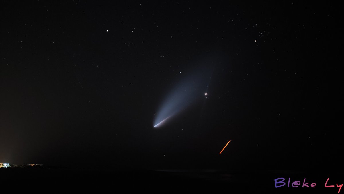 thablakester's tweet photo. We had ourselves a partial Twilight Effect Launch seen from Saint Simons Island Georgia during the @SpaceX Starlink 10-26 Mission this morning and it was glorious!!! 

The noctilucent cloud that hung around for over an hour was one of the most beautiful things you'll ever see. https://t.co/HkjTgYnyUX