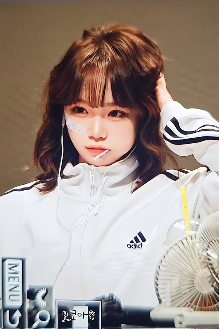 litism89's tweet image. 양아치를 하기에는 너 너무 동그래.