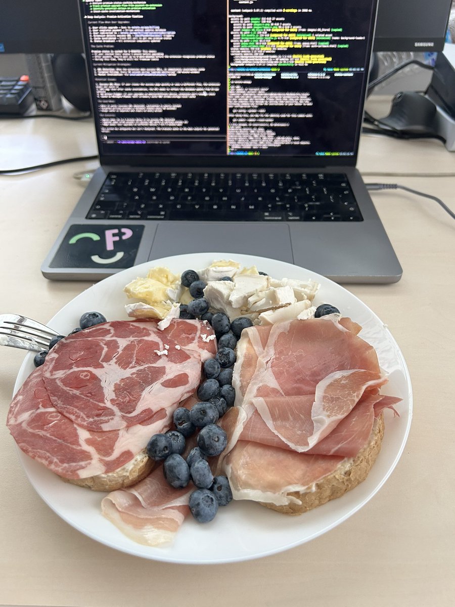 kuberdenis's tweet image. eating a $30 “snack” while building my 3MRR startup let’s go