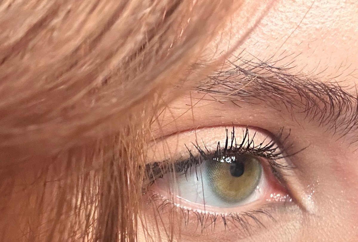 lilybymi's tweet image. العدسة مرة تجنن
