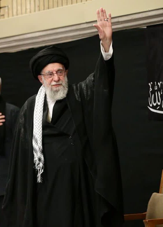 ghasemipour_re2's tweet image. به افتخار حضرت آقا فالو کنید بک میدم🇮🇷
اکانت اصلی به جرم پاسخ دادن به پهلوی خائن مسدود شد
#فالوبک_تضمینی 
#حمايت_انقلابى