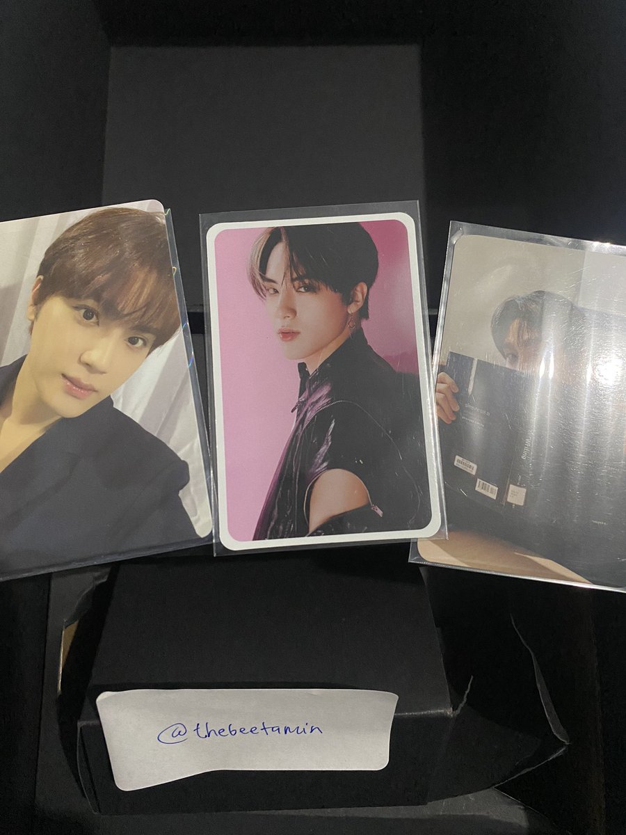 [Help RT]
WTS // WANT TO SELL

OFFICIAL LIGHTSTICK THE BOYZ Ver. 1 PRELOVED
💗 450k
💗 set (lightstick, strap, baterei, box)
Good Condition✅
📍 Bekasi 🍊✅

Bonus freebies 3 PC official

Proof video by dm

Tags: the boyz lightstick toabong wts wtb