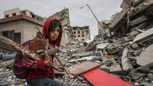 alfredo81072805's tweet image. Pero el Señor espera el momento para apiadarse de ustedes,y quiere manifestarles compasión,porque el Señor es un Dios justo,dichosos los que esperan en él.
Isaias 30:18
#PrayForPalestine
#GazaStarving
#GazaGenocide
#Gaza_is_dying_of_hunger
#GazaHolocaust
