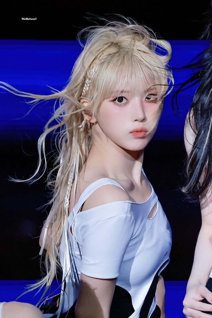 litism89's tweet image. 신입 발키리 美