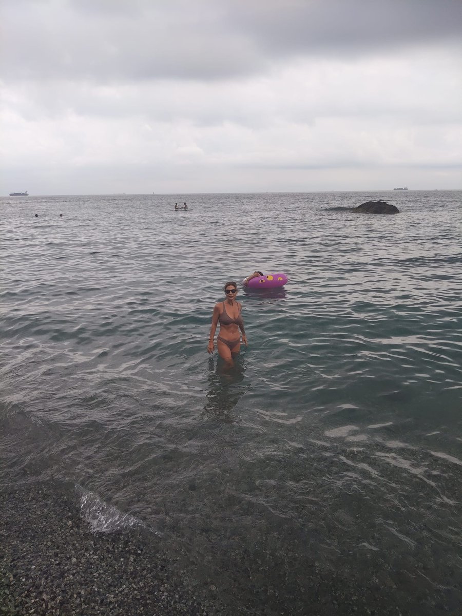 Manuela cuni tweet media