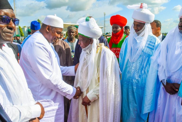 radionigeriahq's tweet image. The President of the Republic of Gambia, Adama Barrow, has paid a condolence visit to Katsina State following the passing of Nigeria’s former President, Muhammadu Buhari. radionigeria.gov.ng/2025/07/26/gam…