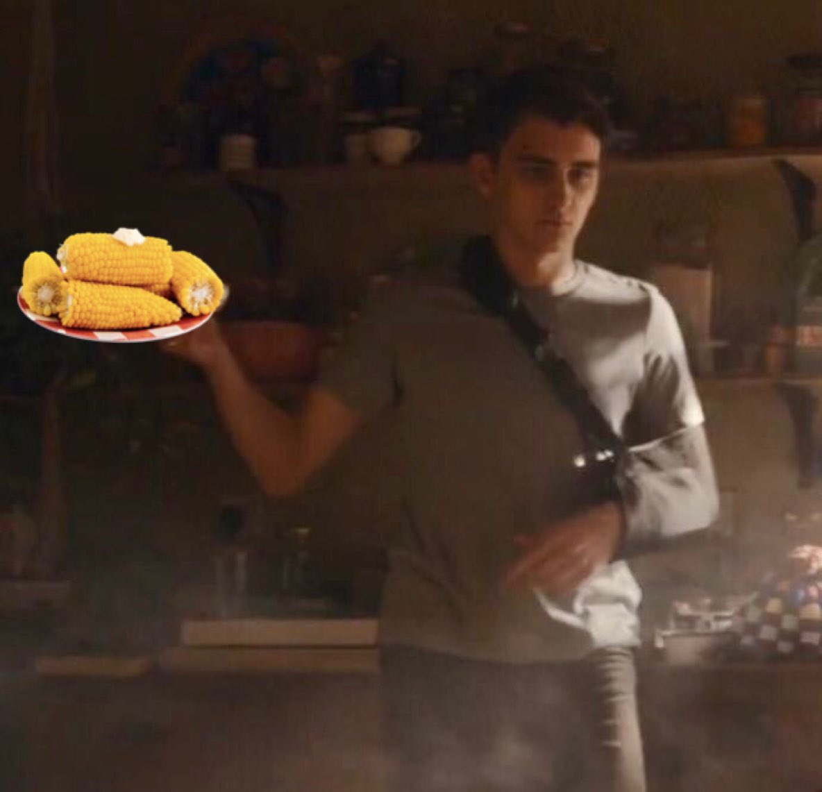 blue_mirmaid's tweet image. I never realized he was holding a plate with corn in this scene