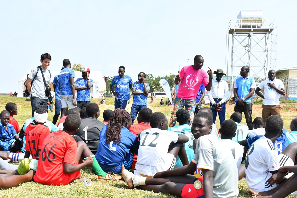 JicaUganda's tweet image. Today in Rhino Camp Settlement, @JICAUganda, @BrightStarsFC, @OPMUganda, &amp;amp; @UNHCRuganda are hosting a football event to promote gender equality, social cohesion &amp;amp; talent development ⚽ #SportsForDevelopment