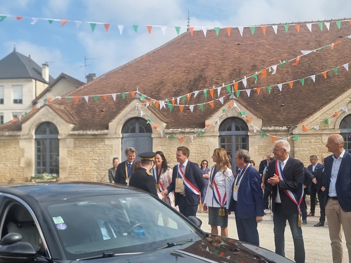 jordan_guitton's tweet image. ✂️ Ce matin, j'étais présent à l'inauguration de la 30eme route du Champagne dans la commune Les Riceys. 🍇
C’est toujours un plaisir de venir au cœur de la Côte des Bar pour rencontrer nos viticulteurs !
L'appellation Champagne est une fierté territoriale, nationale et…