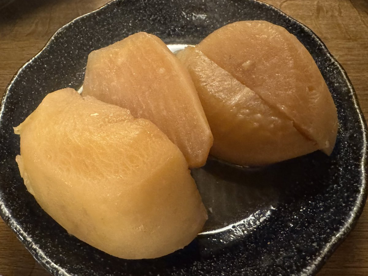 kurobuchi_No4's tweet image. 奈良で夏おでん🍢
アジカンがプラネットフォークスTourで打ち上げしていたお店
美味しかったー！！もち巾着は正義