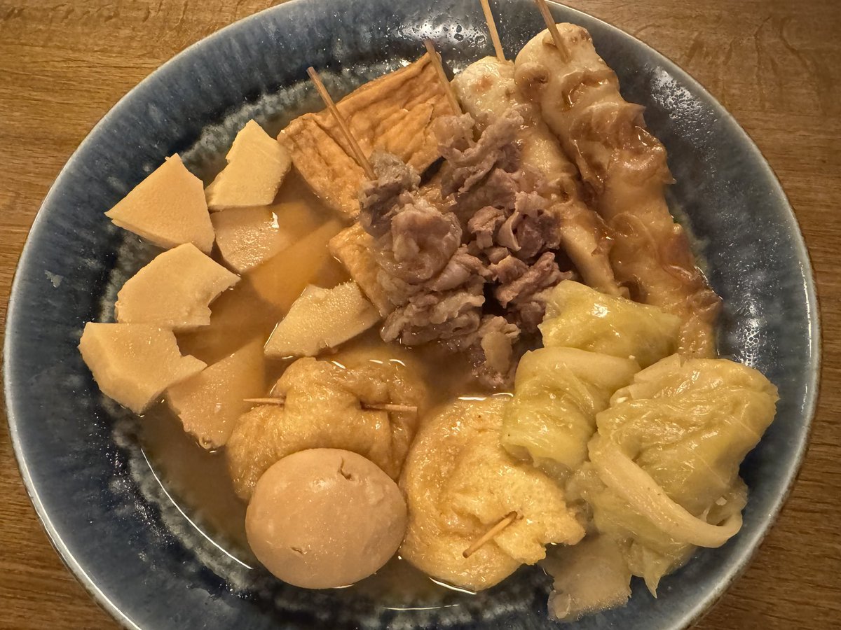 kurobuchi_No4's tweet image. 奈良で夏おでん🍢
アジカンがプラネットフォークスTourで打ち上げしていたお店
美味しかったー！！もち巾着は正義