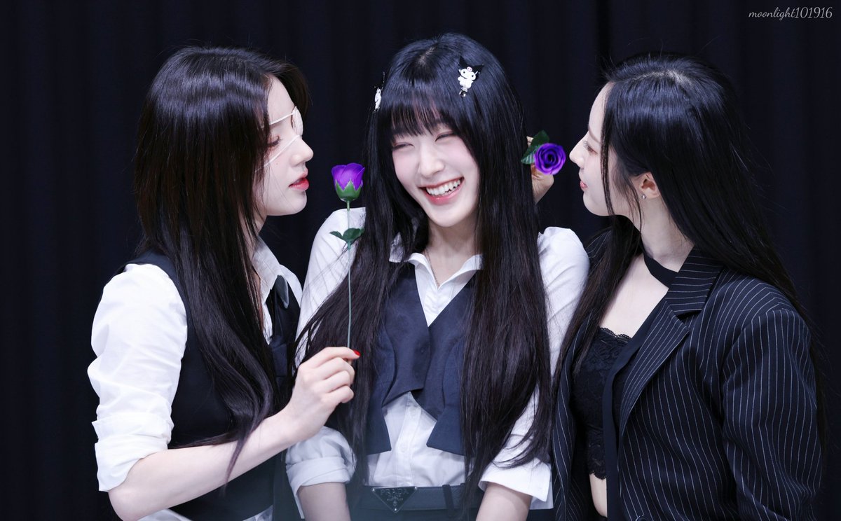 loonasapphirec's tweet image. 