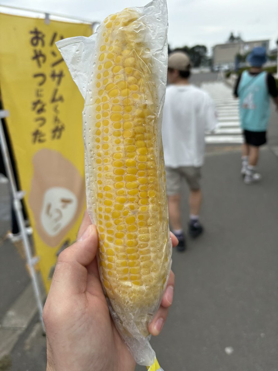 hico2's tweet image. GRe4N BOYZイマーシブライブシアター2025『The XY』in北海道
第12座標は北海道の伊達市🌽
地元の方々が多かったようですが温かく受け入れて下さり感謝&終わってふらっと寄った回転寿司屋さんで沢山お声掛け頂き嬉しかったです✨‼️
NEXT→札幌🍜
#GRe4NBOYZ
#ツアー飯
#とうもろこし
#お寿司
