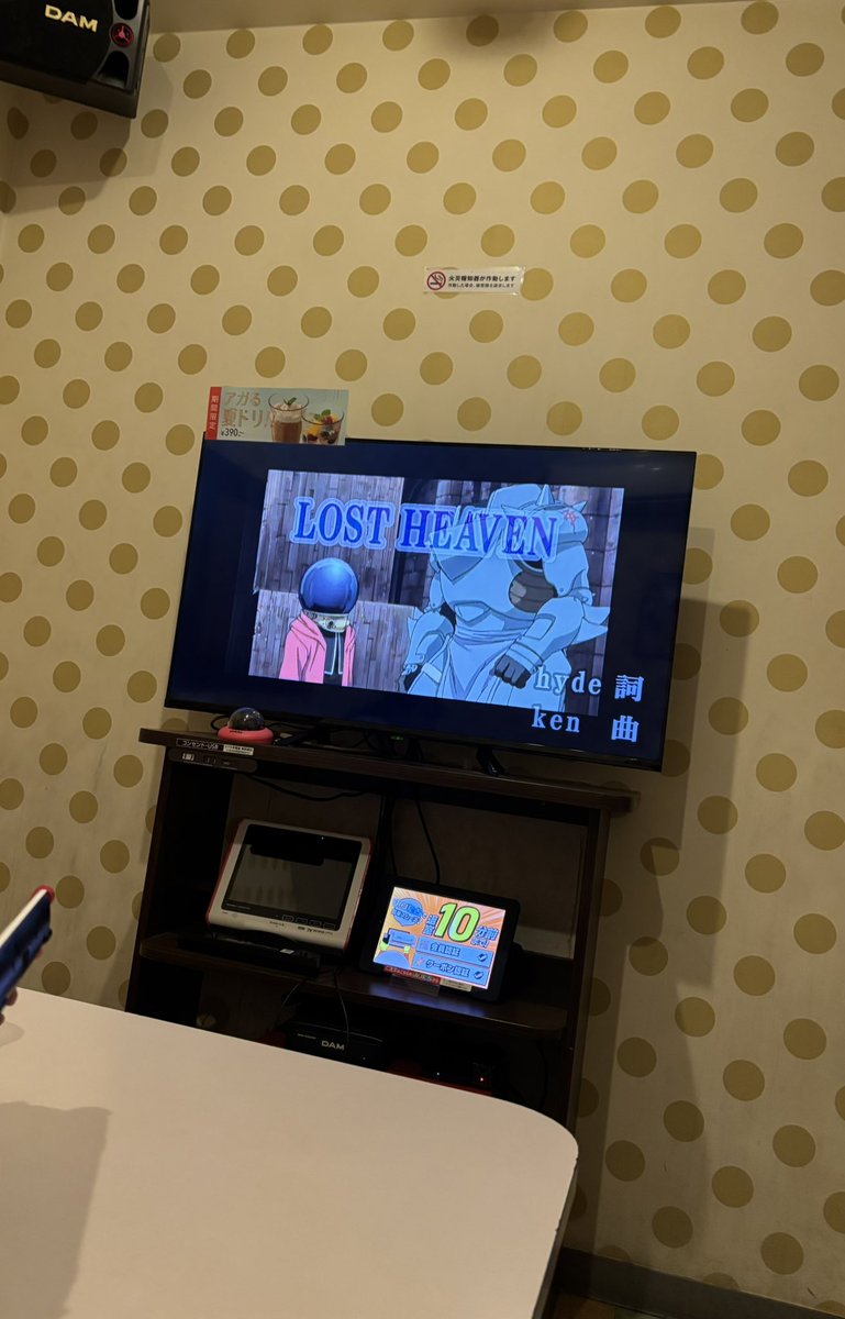showme_edo's tweet image. バイト終わりに後輩ちゃんとカラオケ行ってきた♪