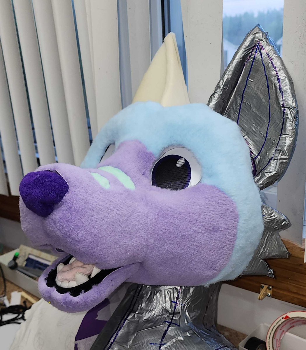 LuckFoxo33's tweet image. Me before and after my makeup