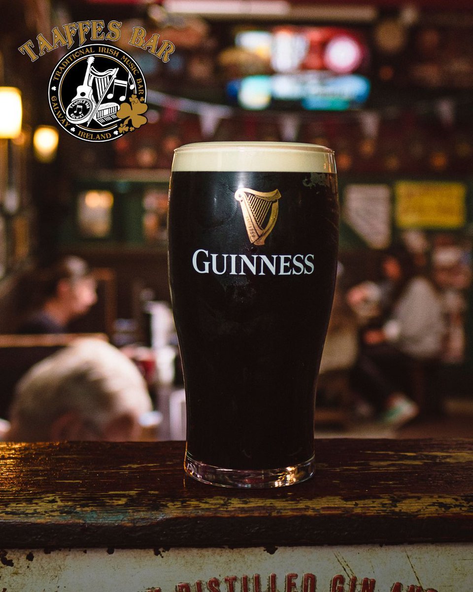 Weekend mode is well and truly ON at Taaffes 👀 
Live music, great food served til 5, pints flowing and plenty of craic guaranteed 🥳

Pop in and soak up the atmosphere.

#taaffesforthecraic