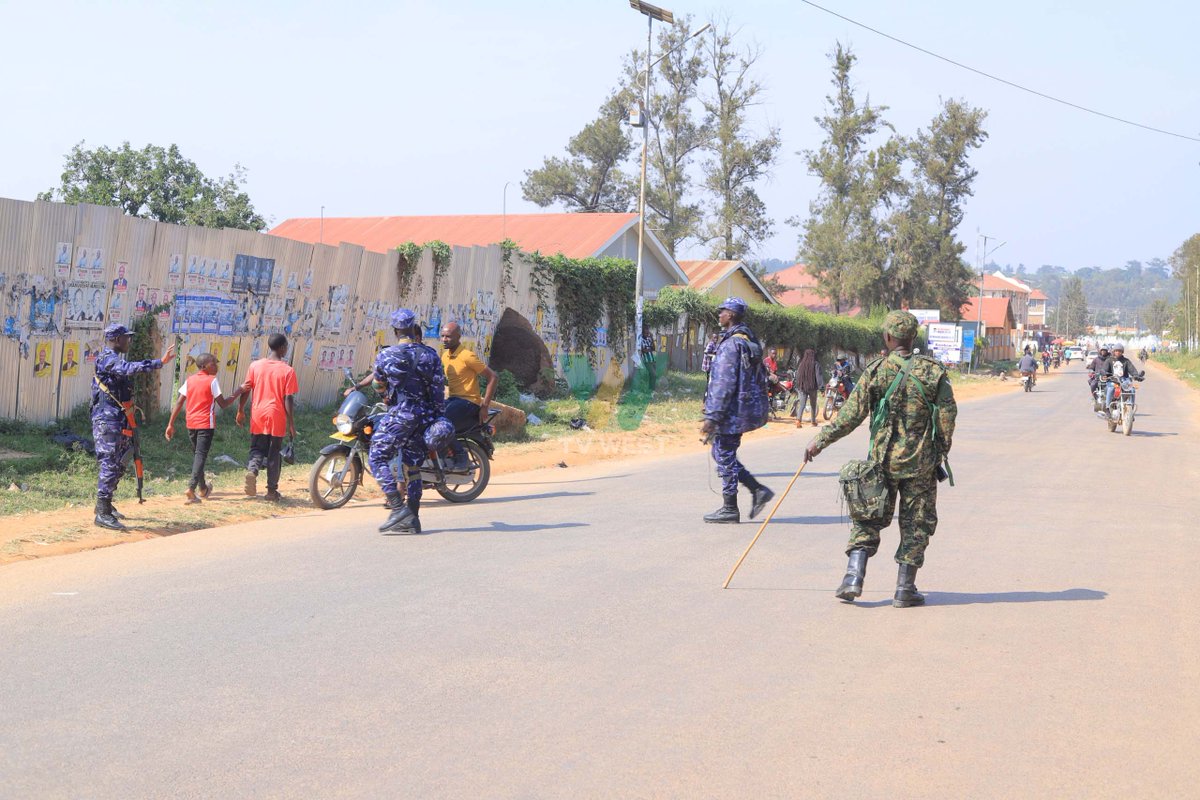 tvwestUG's tweet image. Eby'okwerinda turi sorted...
Otakayerarikiriira, ba afande twine omu bwingi..
Oba waaba otakahikire Kakyeka otegyereize kki?
Turi omu #Ekinihiiro Mira-Nkwongyere
📸: @tush_andre