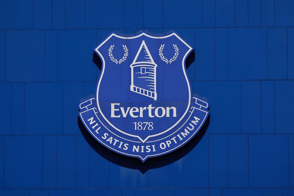 lnstantFoot's tweet image. 🚨 Adam Aznou (2006) à Everton : HERE WE GO ! 🇲🇦🌟
Le jeune joueur marocain va définitivement quitter le Bayern Munich et part en direction de la Premier League !
💰 Montant du transfert : 9M€ + 3M€ de bonus
(@FabrizioRomano)