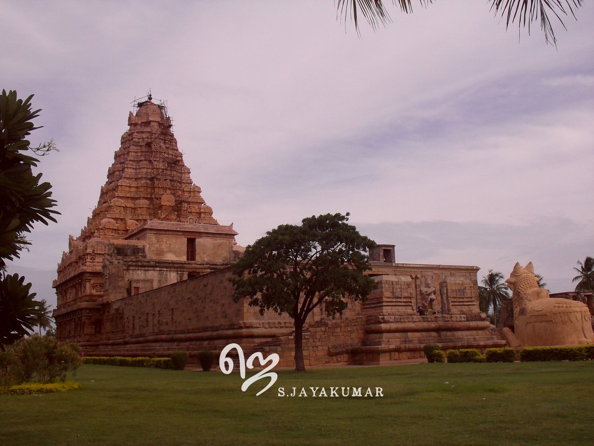 jaybaradwajs's tweet image. sjayakumar.com/gangai-konda-c…
As our honorable Prime Minister is scheduled to visit the historic Gangai Konda Cholapuram tomorrow, my blog ont the city and the Gangai Konda Choleeswarar Temple, an UNESCO World Heritage site.
#cholas #RajendraChola
@tweets_tinku @krithikasivasw