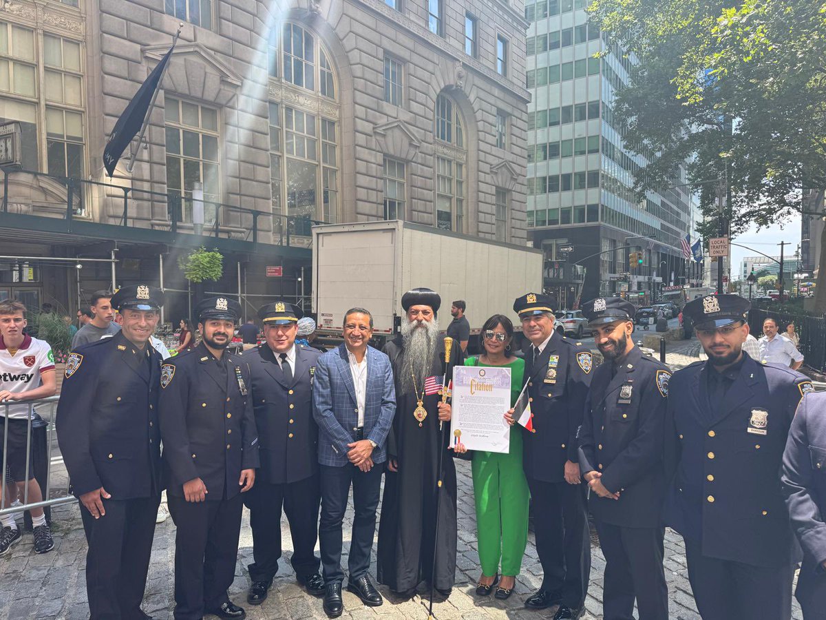 nypdcoptic's tweet photo. We were honored to participate in the historic Egyptian Flag Raising at Bowling Green! Thank you, @NYCMayor Eric Adams, for your unwavering support of our Egyptian community. Special thanks to Det. Mohamed Amen for his dedication in making this momentous occasion a success! 🇪🇬🇺🇸 https://t.co/p3RpKX8QVF