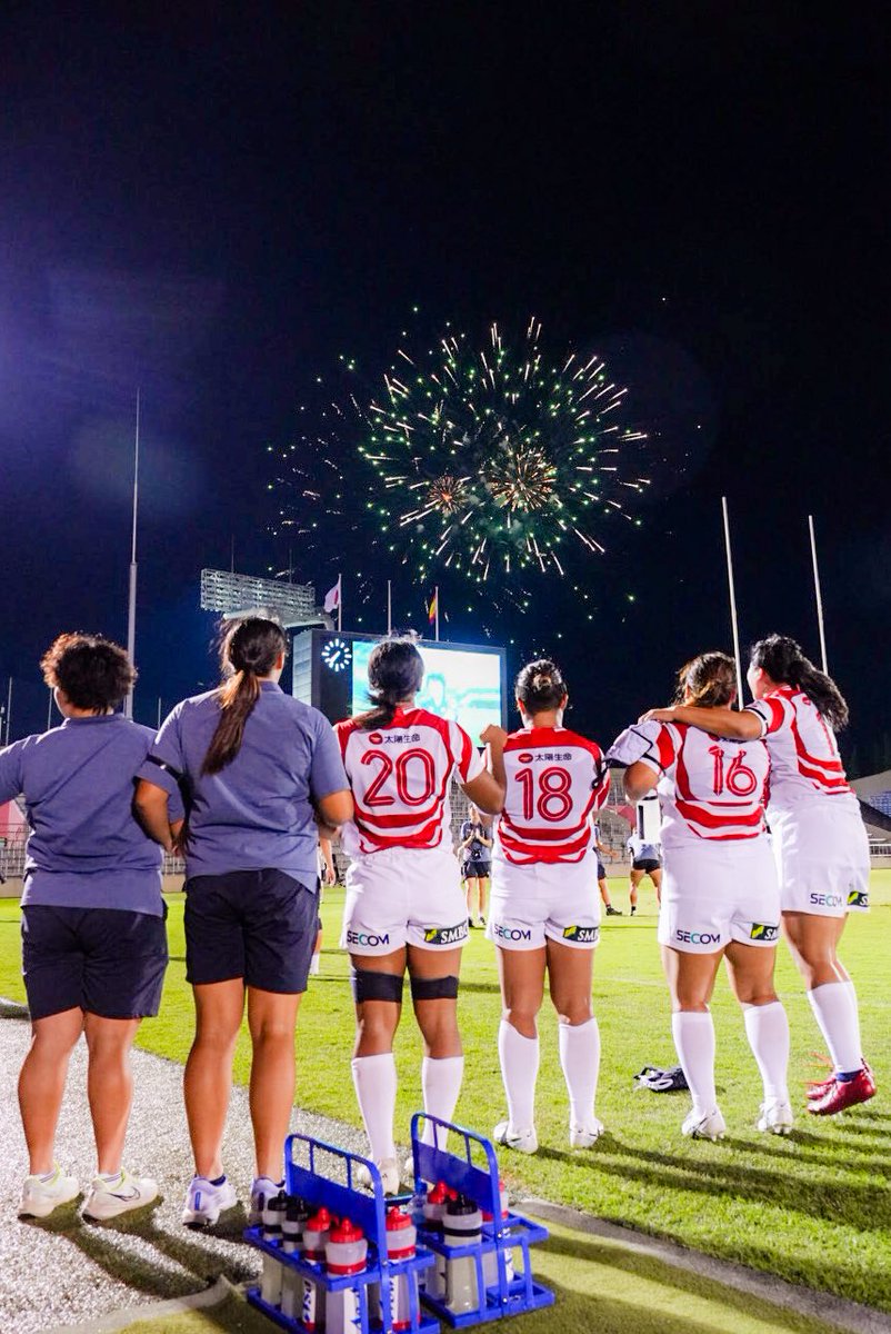 JRFUMedia's tweet image. スペイン代表を相手に連勝🌸
試合後、隣の神宮球場の花火もサクラフィフティーンの勝利を祝福しているかのようでした🎆

#女子ラグビー #sakurafifteen