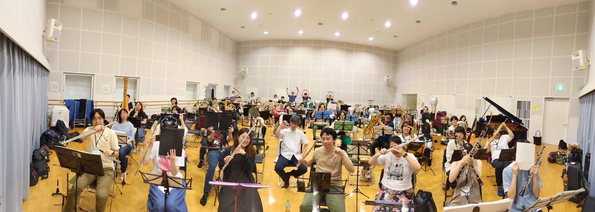 WoEcho_14's tweet image. 本日は #コエチカ吹 最後の合奏練習でした！1月に始まった練習も、あっという間に半年が経ちました。
たくさん吹いて、飲んで、笑って——
楽しさを分かち合いながら、このメンバーにしか出せないサウンドを創ってきました。その音を、来週8/3かつしかシンフォニーヒルズにてお届けします！お楽しみに！