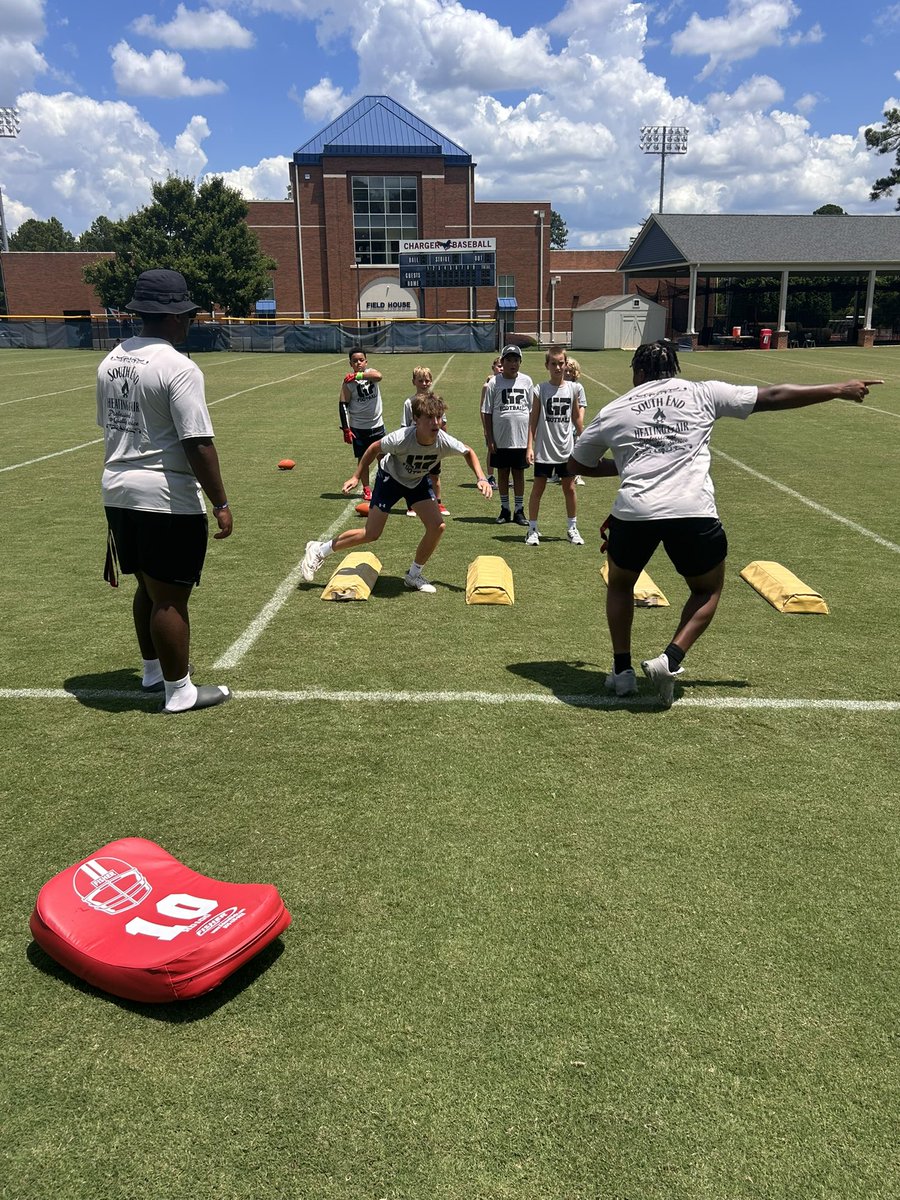 G7Football's tweet image. Thank you South End Plumbing Heat and Air for another great week of G7 Youth Football Camp! 
#FaithandFootball