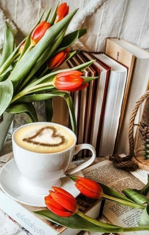 Monna502's tweet image. Saturday Coffee was the one that called me with its smell,
when sleep was still on my feet,
the dream like a shadow didn't want to leave but the Sun burned the windows & woke me up, the warm croissants,the whipped cream.. &whispers that repeated incessantly: I love you!✨️♥️✨️