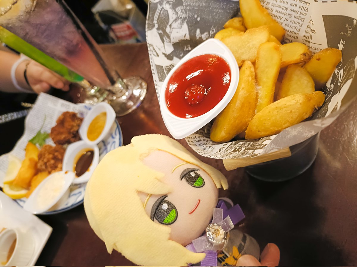 tori3potato's tweet image. 本日の共食い🍟
