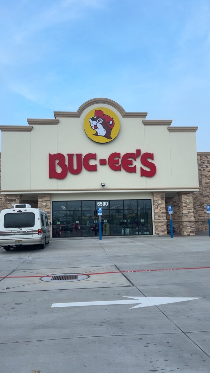 carter_ox's tweet image. GM GM!

Spawned at a Buc-ee’s this morning! That shit was fire 🔥 

No content planned for today. Make sure to follow the TikTok and YouTube shorts channel for daily post tho 🫶

Hope you enjoy your Saturday!  Have some fun today!