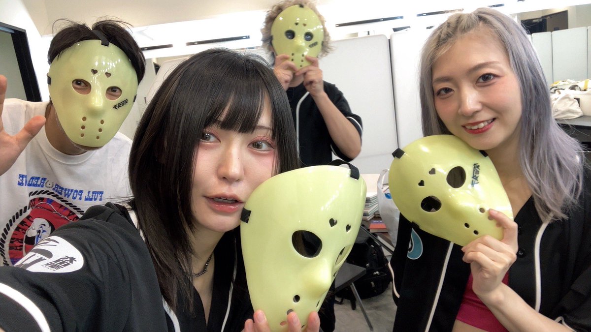 erk_gxrx9's tweet image. 合戦Vol.4ありがとうございました!!
ニューロティカ、仮面女子、太田家夢のスリーマン!めちゃくちゃ熱くて楽しかった!!
またやりたいな!太田家次は28日渋谷REXで異彩だよ!
#太田家