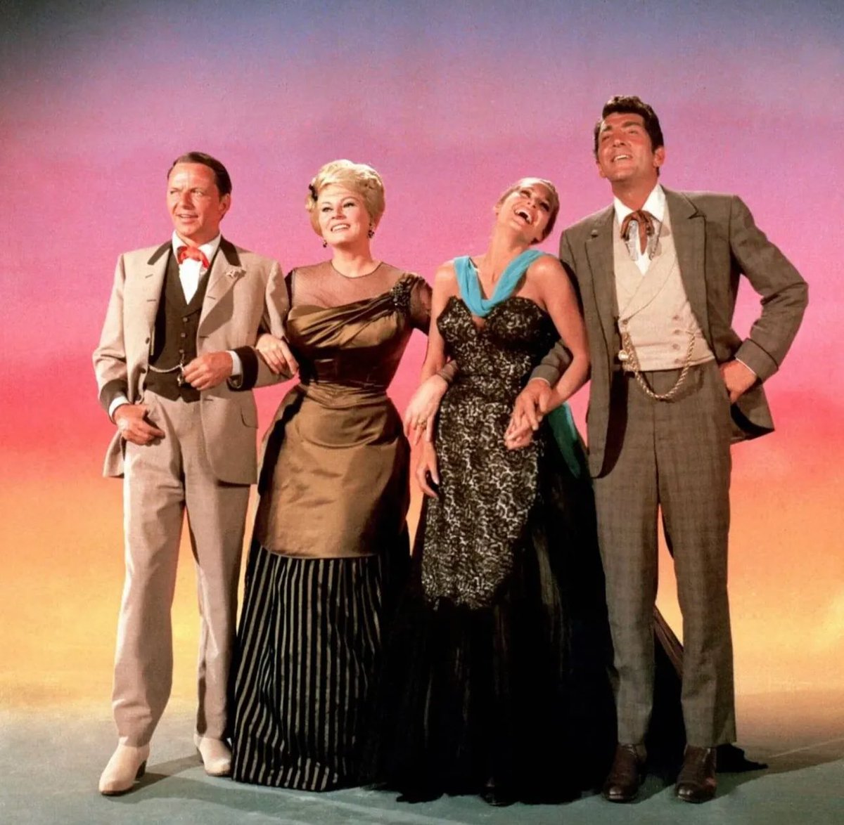 sangarciacorre's tweet image. Estos cuatro. Los reconocen? Estrellas de la historia del cine.