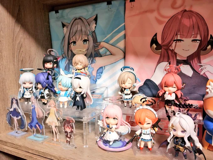 またブルアカ棚が賑やかになってしまったなァ!!