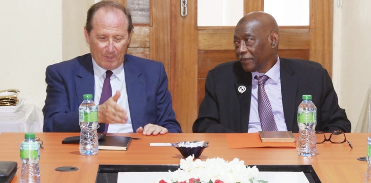 bruno_fuchs's tweet image. 🇫🇷🇸🇳À Dakar, échange avec le Pr Moctar Touré de l'ANSTS pour poser les bases d’un partenariat scientifique renouvelé.
👉Science et diplomatie parlementaire au service d’un partenariat #France–#Sénégal fondé sur la souveraineté, l’égalité et la jeunesse.
🔗seneweb.com/news/Societe/e…