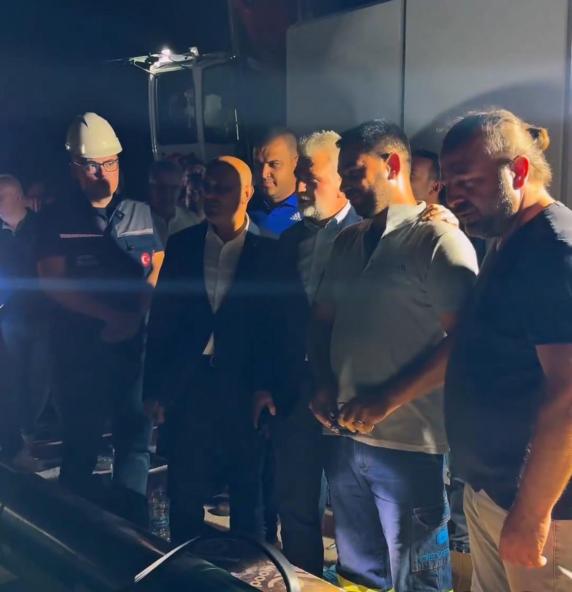 📍Kahramanmaraş

İl Başkanımız M.Burak Gül, Milletvekilimiz Dr.Tuba Köksal, Büyükşehir Belediye Başkanımız Fırat Görgel ve İl Başkan Yardımcılarımız; Kılavuzlu İçmesuyu İletim Hattı’nda devam eden çalışmalarla ilgili incelemelerde bulundular.

#AKParti
#Kahramanmaraş 🇹🇷