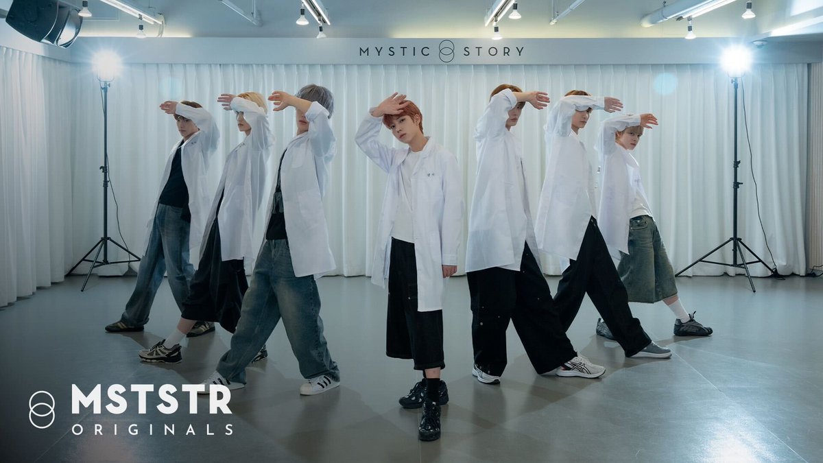 official_arrc's tweet image. [🎥]
[Dance Practice] ARrC (아크) &apos;vitamin I&apos; (Fix ver.)

youtu.be/ob8toO-EYW8

#ARrC #아크 
#HOPE #vitaminI