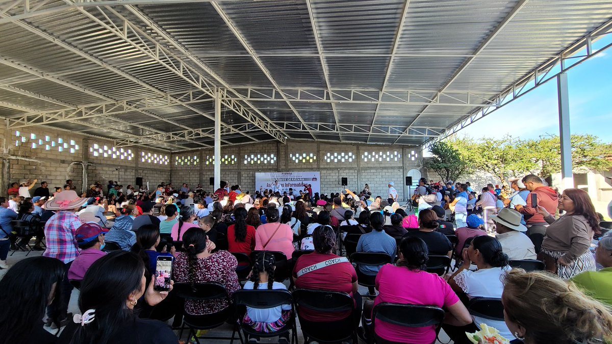 AvseFernando's tweet image. ๐๐๐๐๐ ๐๐๐๐ ๐๐ ๐๐.
Gran alegrรญa y compaรฑerismo el dรญa de ayer en Santa Rosa Jรกuregui con la visita del Senador @fernandeznorona a #Querรฉtaro.
ยกHay un clima de esperanza y deseo cambio!
#En2027SeVan
#NoAlBatรกn