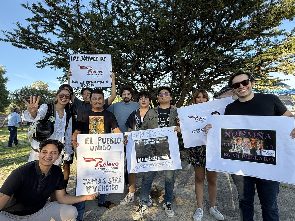 AvseFernando's tweet image. ๐๐๐๐๐ ๐๐๐๐ ๐๐ ๐๐.
Gran alegrรญa y compaรฑerismo el dรญa de ayer en Santa Rosa Jรกuregui con la visita del Senador @fernandeznorona a #Querรฉtaro.
ยกHay un clima de esperanza y deseo cambio!
#En2027SeVan
#NoAlBatรกn