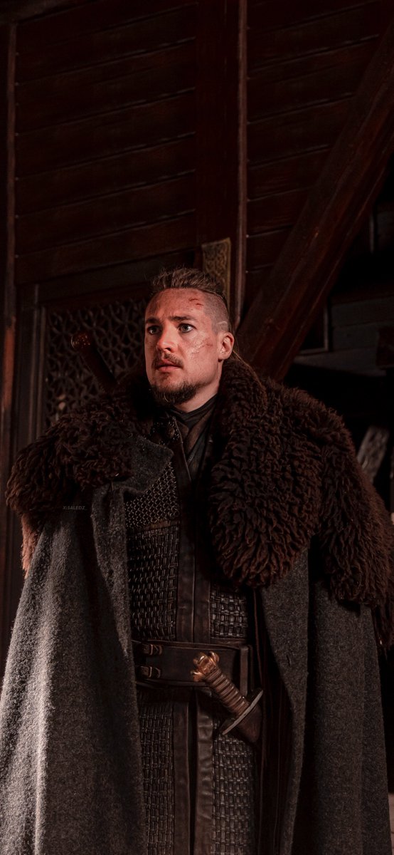 5aledz_'s tweet image. ₄ₖ #Wallpapers
    ╘ 📁 Uhtred ⚔️✨
    ╘ 📁 The Last Kingdom