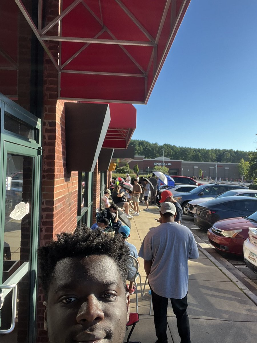 iGreg7's tweet image. In line for the new TCG drop!!