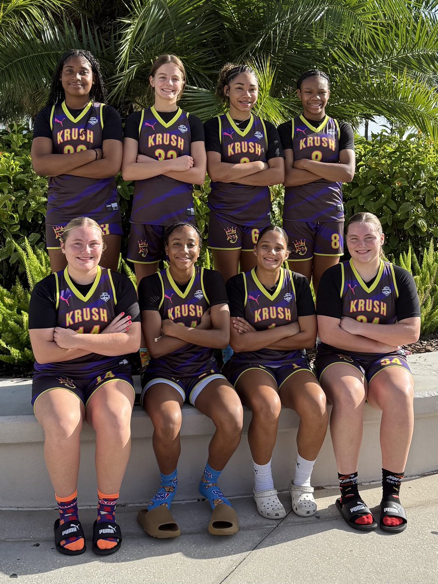 Krush405's tweet image. Krush Queens 15u is 2-0 headed into bracket play at Puma Nationals!! The girls are playing great team basketball and they are tenacious on defense!!! Let’s go ladies!!!
