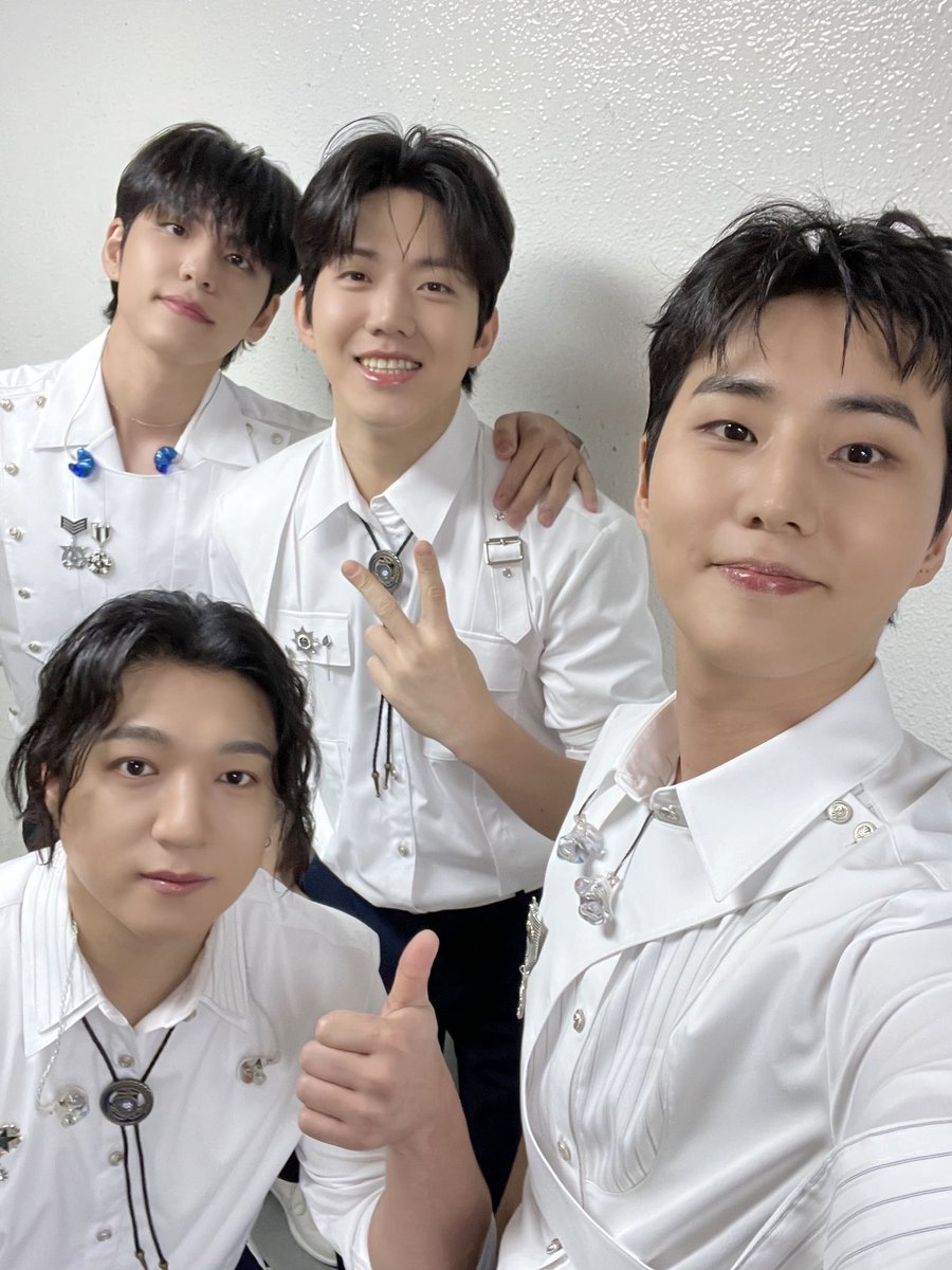 day6official's tweet image. [ #DAY6_BEHIND ]

오늘도〰 My Day와 행복한 시간🩵
다들 즐거우셨나요? (๑˘ ³˘)ᰍᩚ

#DAY6 #데이식스
#MyDay #마이데이
#DAY6_4TH_FANMEETING
#PIER10_All_My_Days