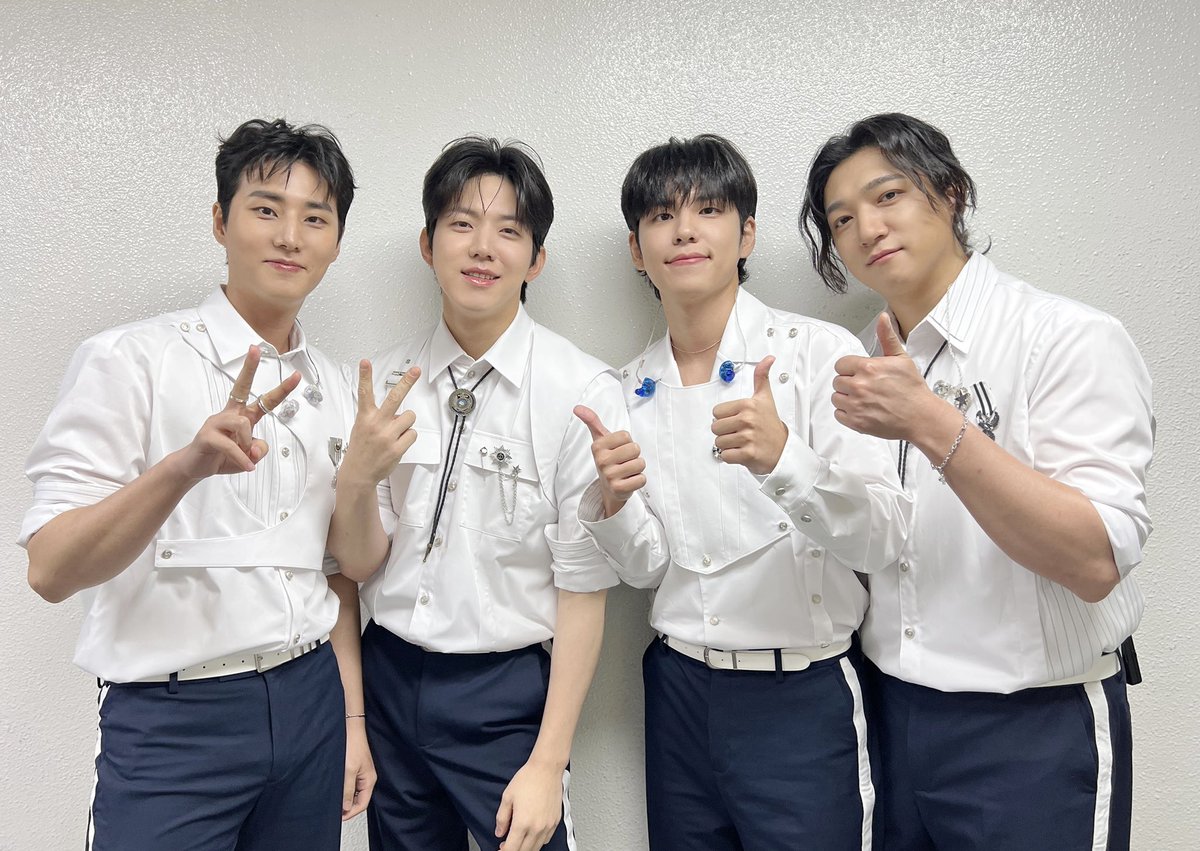 day6official's tweet image. [ #DAY6_BEHIND ]

오늘도〰 My Day와 행복한 시간🩵
다들 즐거우셨나요? (๑˘ ³˘)ᰍᩚ

#DAY6 #데이식스
#MyDay #마이데이
#DAY6_4TH_FANMEETING
#PIER10_All_My_Days